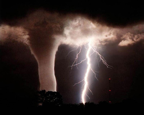 [Image: tornado-lightning-lrg.png]